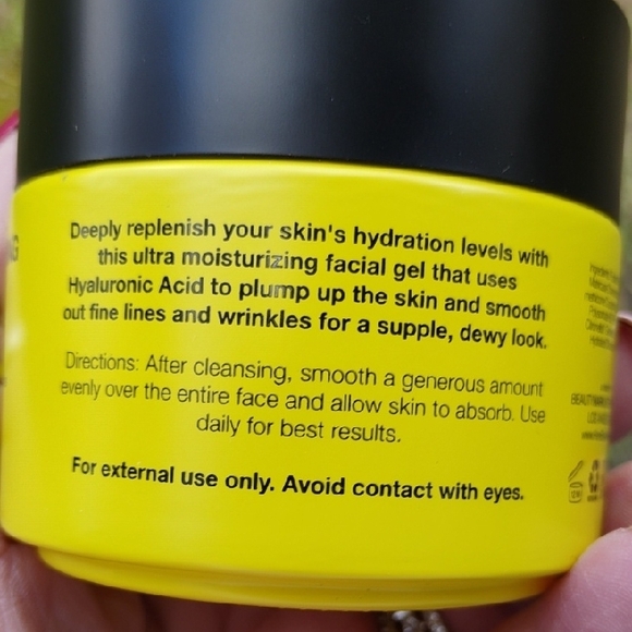 Buy It Now Price Here Beautiful! Ultra Moisturizing Facial Gel NWOB - Picture 3 of 5